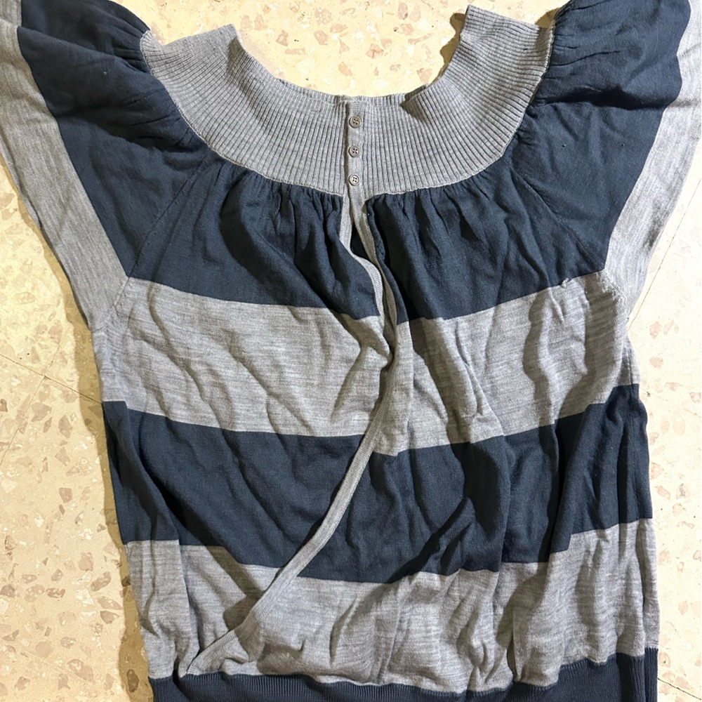 BCBGMaxAzria Gray and Black Knit Top
